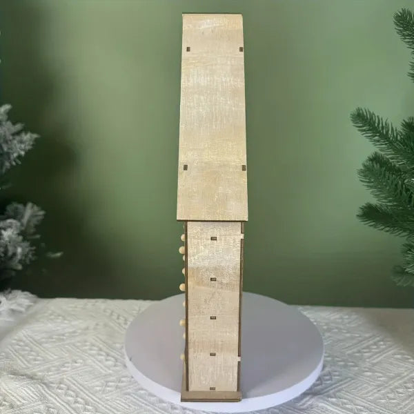 Detailansicht eines dekorativen Elements im Basel Adventskalender mit feinen Details