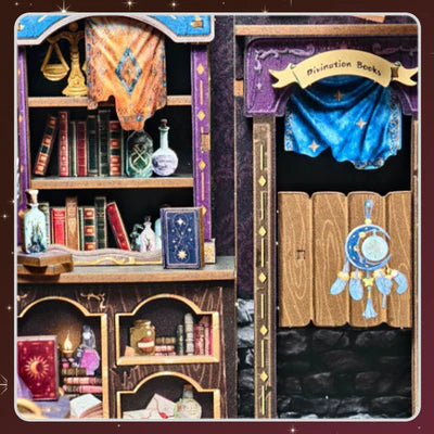 Seitliche Ansicht des Book Nook Kit | The Astrology Bookshop mit gut sichtbaren Elementen