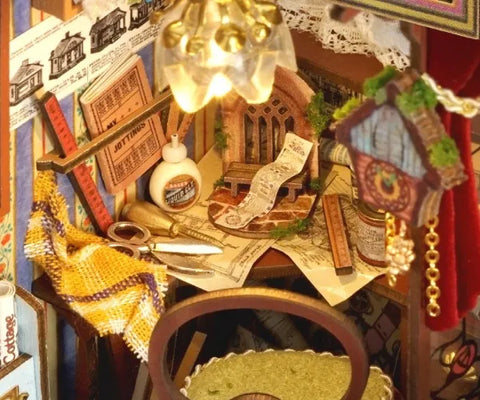 Miniature Haus - Dollhouse Shop Gesamtansicht mit detaillierter Szenerie