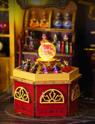 Miniature House - Magic Energy Station Gesamtansicht mit detaillierter Szenerie
