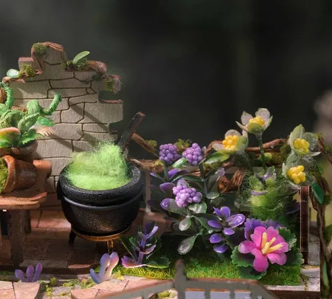 Detailansicht eines dekorativen Elements im Miniature House - Magic Workshop mit feinen Details