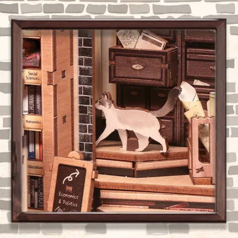 Detailansicht eines dekorativen Elements im Book Nook - The Scholar's Bookstore mit feinen Details