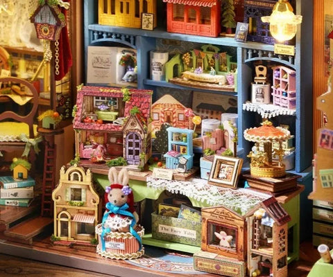 Nahaufnahme des Miniature Haus - Dollhouse Shop mit reichhaltigen Details