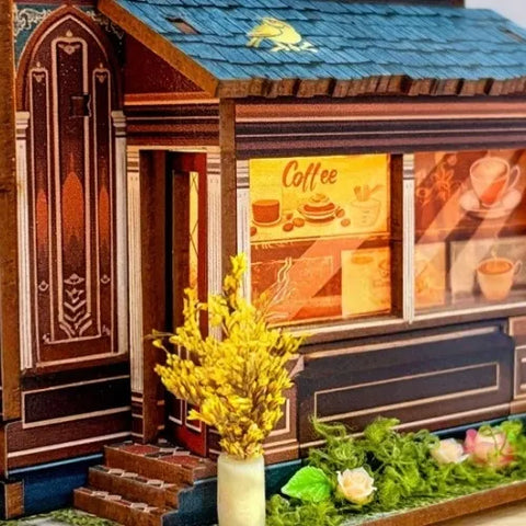 Detailansicht eines dekorativen Elements im Miniature House - Cuckoo House mit feinen Details