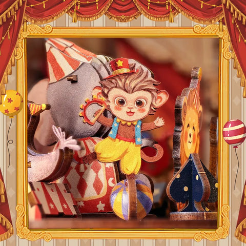 Detailansicht eines dekorativen Elements im Wooden Music Box - Animal Carnival mit feinen Details