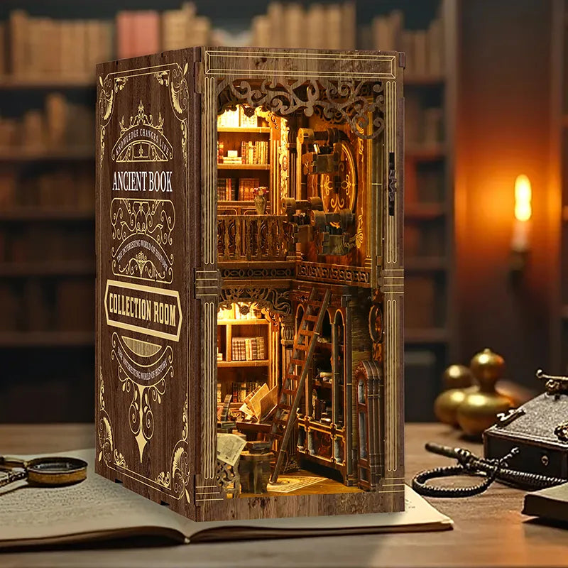Seitliche Ansicht des Book Nook - Ancient Book Collection Room mit gut sichtbaren Elementen