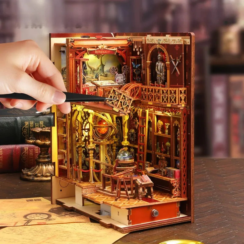 Nahaufnahme des Book Nook - Century Museum mit reichhaltigen Details