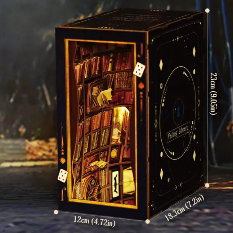 Book Nook - Falling Library mit detaillierten Abmessungen