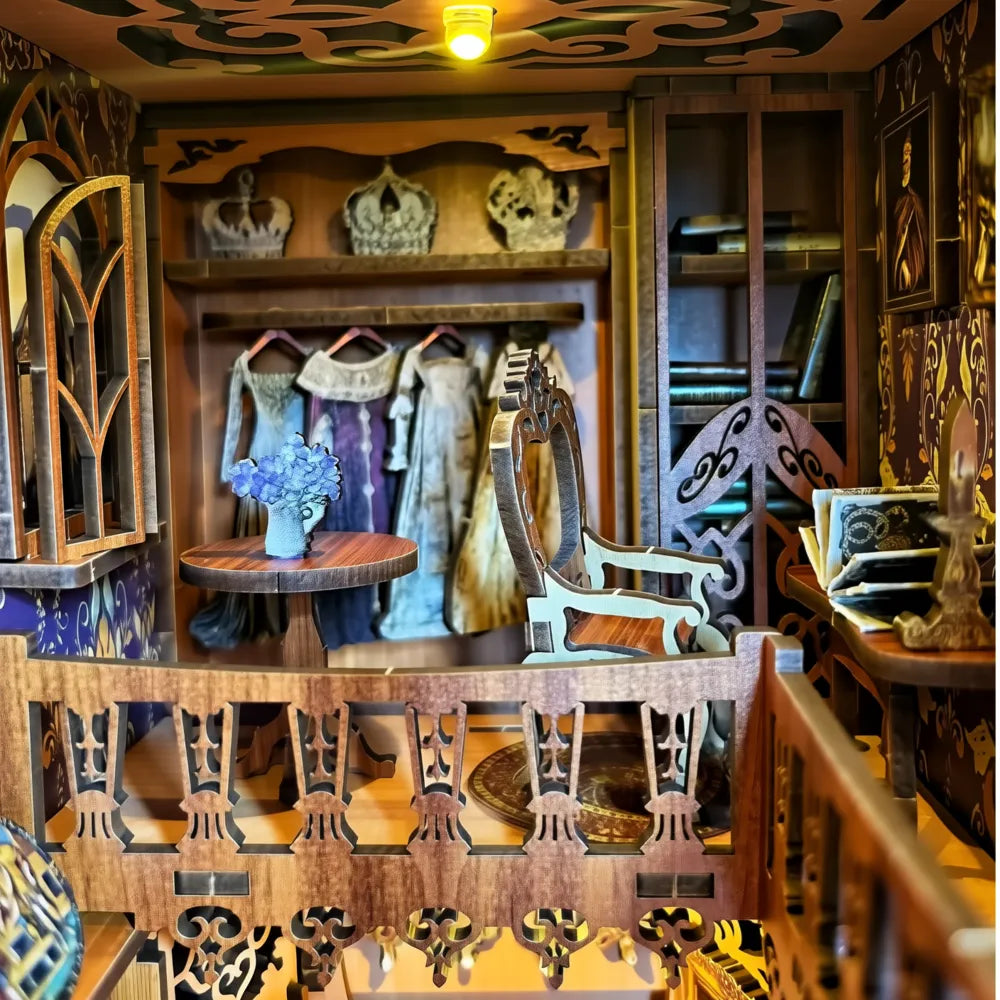 Book Nook - Gorgeous Wardrobe of Duchess