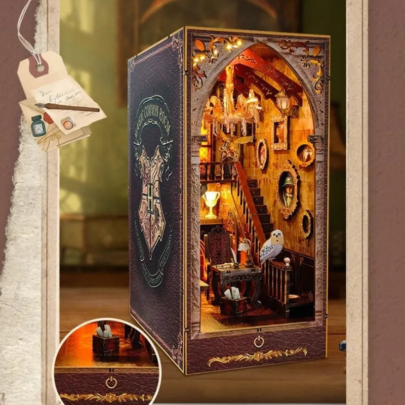 Book Nook - Harry Potter mit Touch-Switch-Lichtfunktion