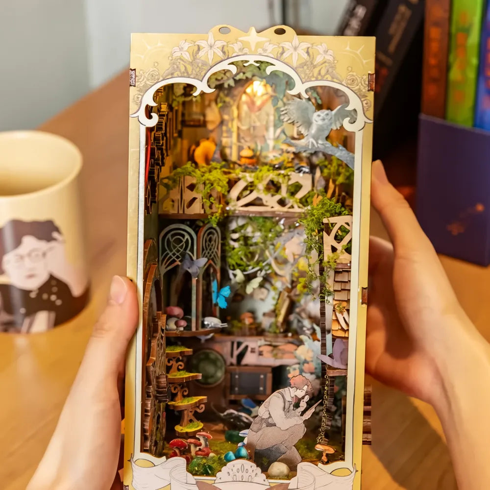 Book Nook - Insect Story