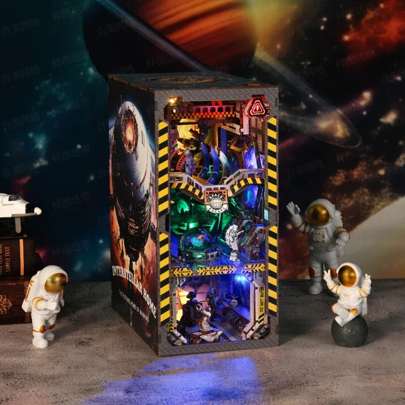 Book Nook - Interstellar Home Gesamtansicht mit detaillierter Szenerie