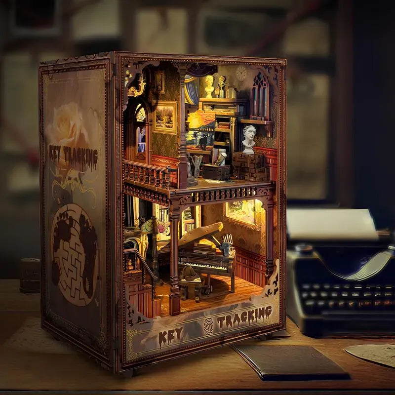 Book Nook - Key Tracking Gesamtansicht mit detaillierter Szenerie