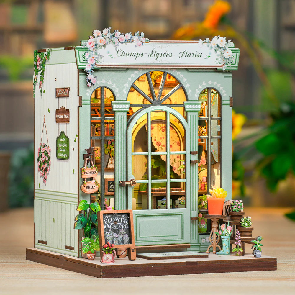 Book Nook Kit | Champs-Élysées Florist Gesamtansicht mit detaillierter Szenerie