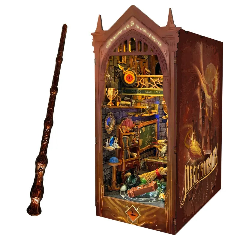 Book Nook - Magic Academy Gesamtansicht mit präzise geschnittenen Holzteilen und hochwertiger Verarbeitung