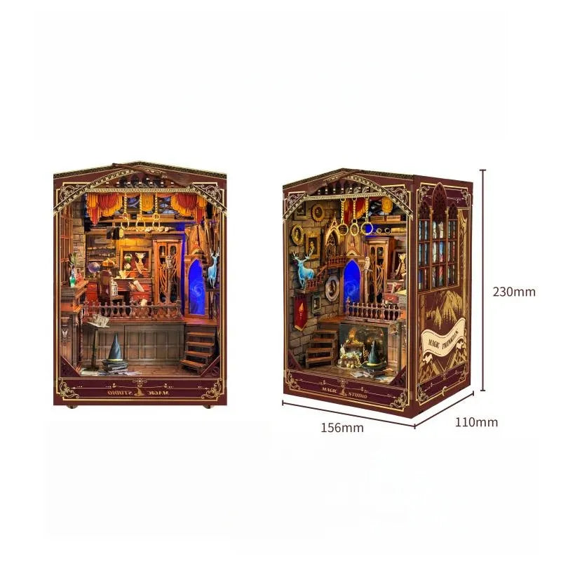 Book Nook - Magic Studio Gesamtansicht mit präzise geschnittenen Holzteilen und hochwertiger Verarbeitung