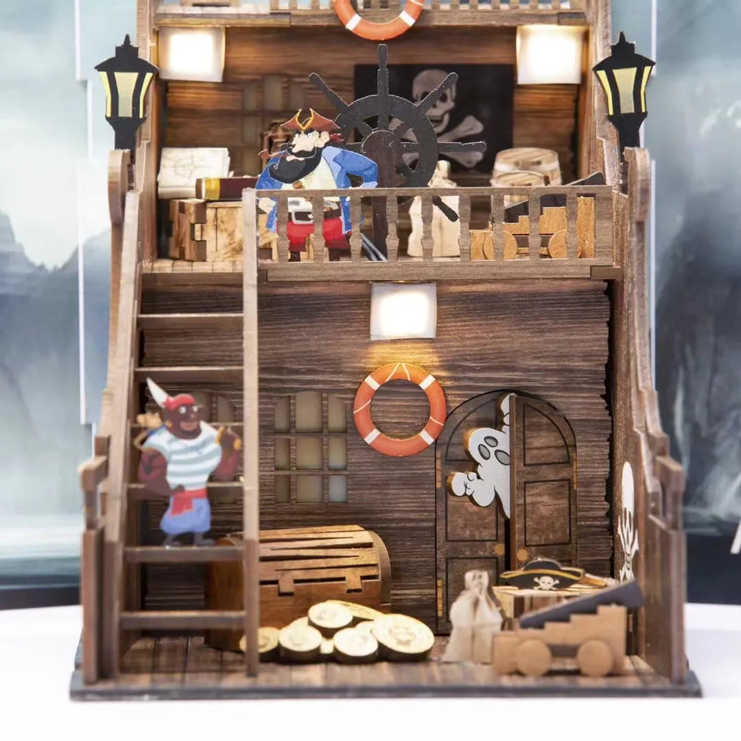 Book Nook - Sea Hunter Detailansicht auf booknook.de
