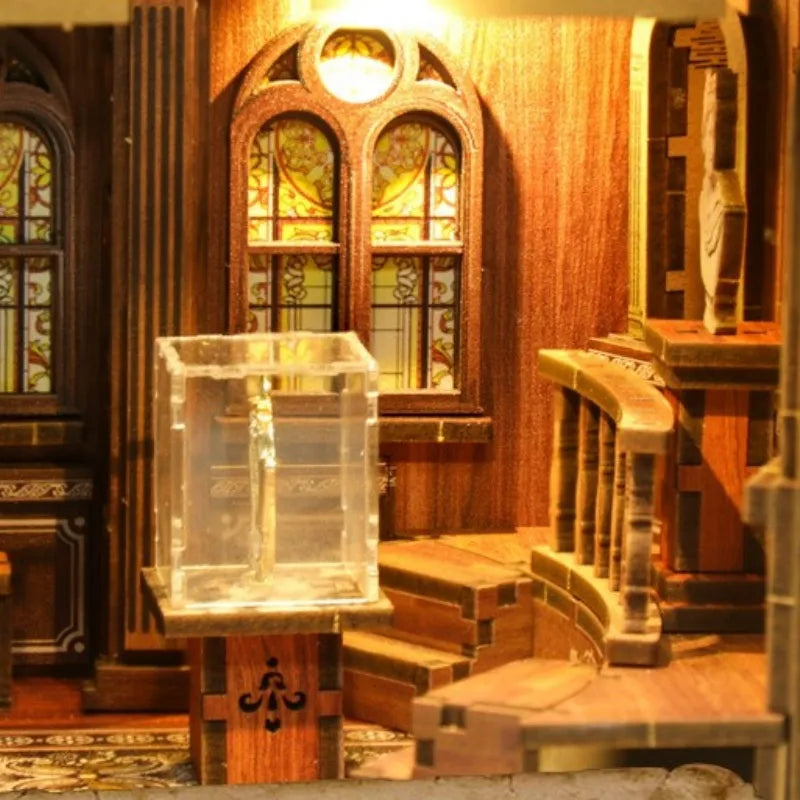 Detailansicht eines dekorativen Elements im Book Nook - The Philosophical Library mit feinen Details