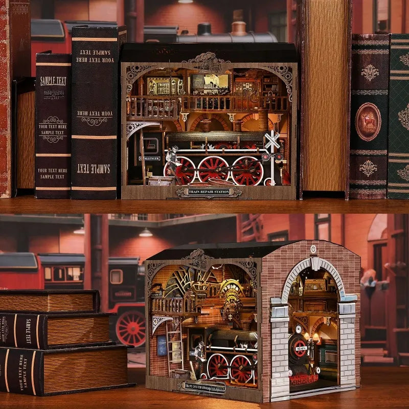 Book Nook - Train Repair Station dekorativ auf einem Schreibtisch platziert