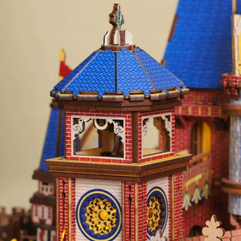 Nahaufnahme des Miniatur Haus Bausatz - Annecy Castle mit reichhaltigen Details