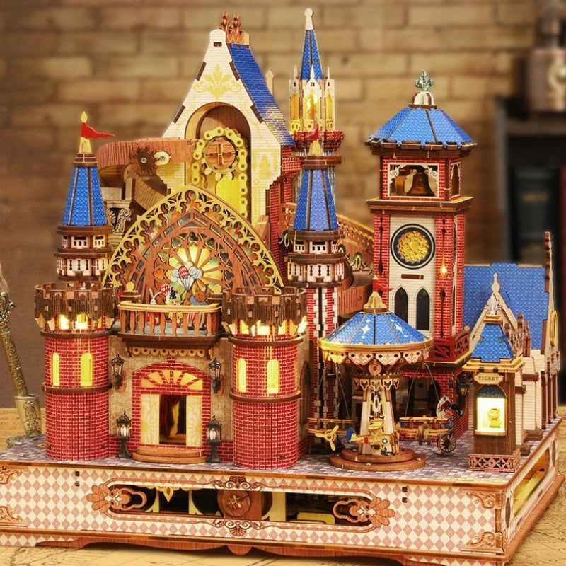 Miniatur Haus Bausatz - Annecy Castle Gesamtansicht mit detaillierter Szenerie