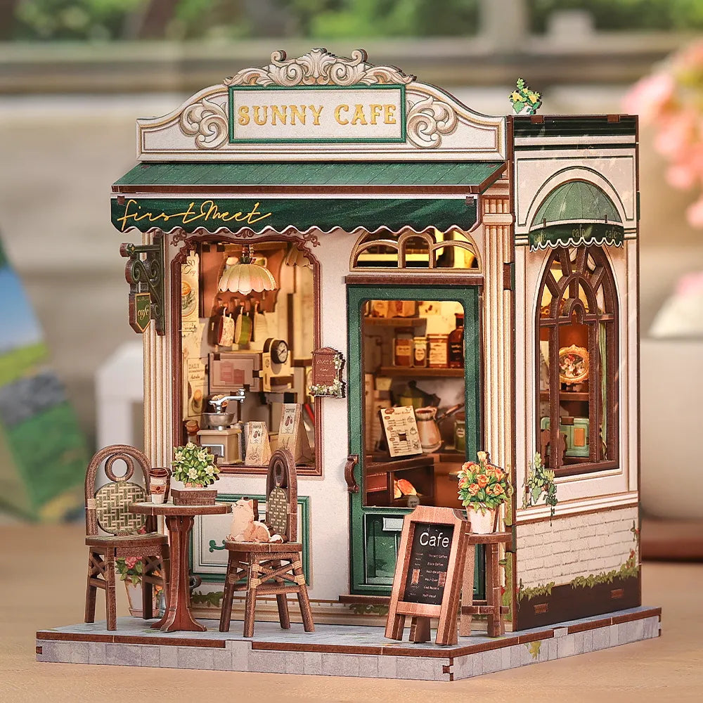 Seitliche Ansicht des Miniatur Haus Bausatz - Sunny Cafe mit gut sichtbaren Elementen