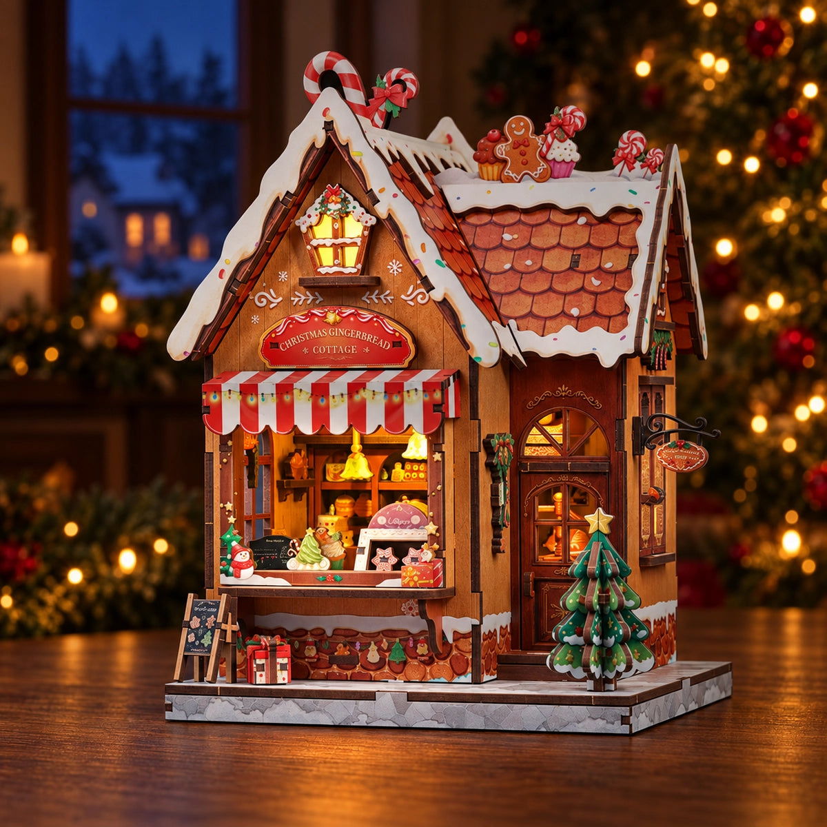 Beleuchteter Miniatur-Lebkuchenladen in einer Abendszene