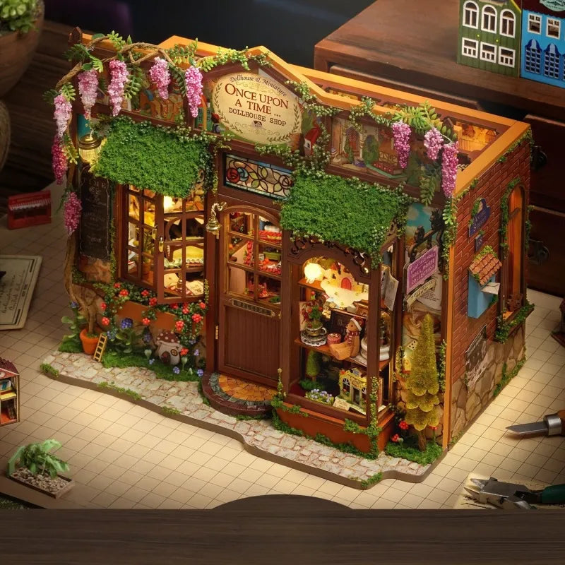 Seitliche Ansicht des Miniature Haus - Dollhouse Shop mit gut sichtbaren Elementen
