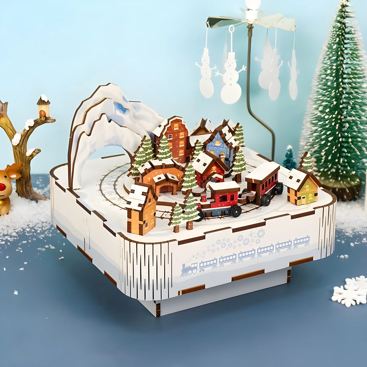 Snow Train Holzbausatz mit roter Lok und Winterdorf