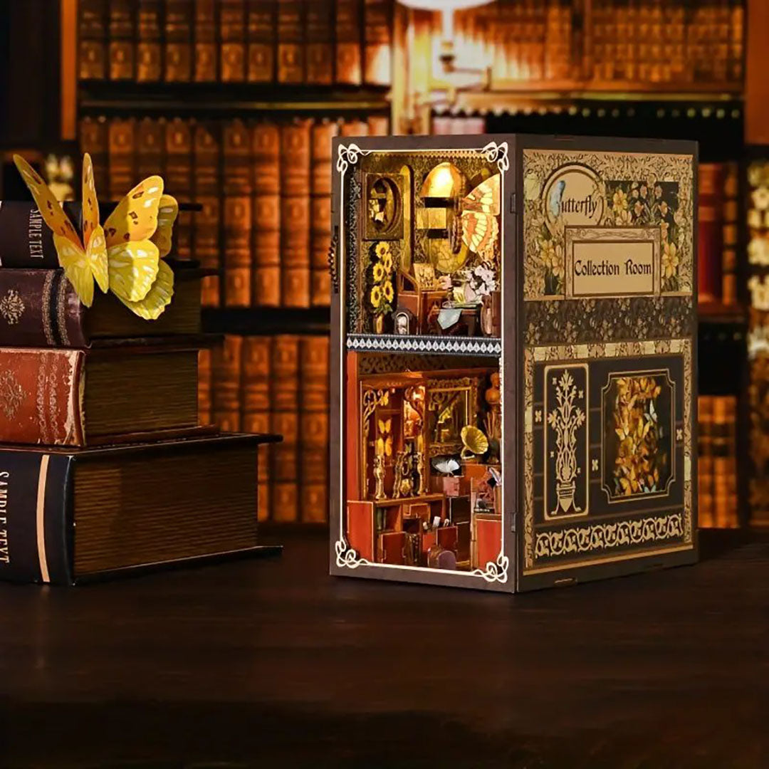 Der Book Nook „Butterfly Collection Room“ als besonderes Geschenk zum 50. Geburtstag einer Frau.