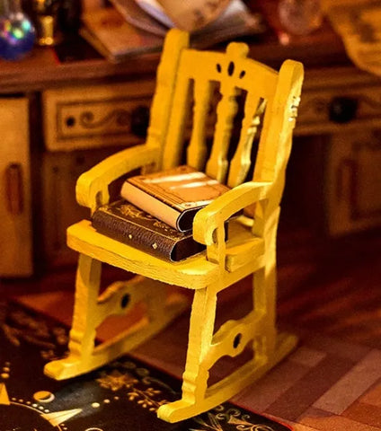 Nahaufnahme des Miniatur-Hauswelten - Entropy‘s Flow mit reichhaltigen Details