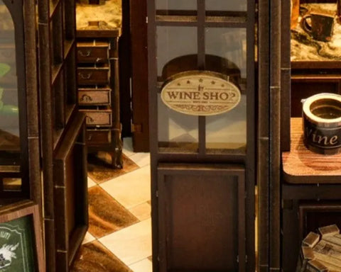 Detailansicht des Miniatur Haus Bausatz - Corner Tavern mit präzise geschnittenen Holzteilen aus hochwertigem Material