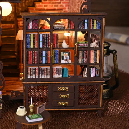 Book Nook - No.9 Secret Castle (Das neunte geheime Schloss) Detailansicht auf booknook.de