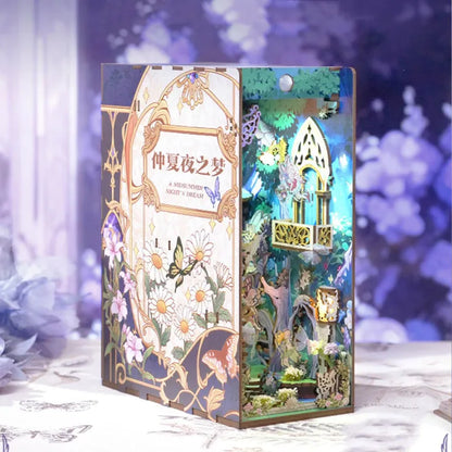 Book Nook - A Midsummer Night's Dream Produktbild auf booknook.de 