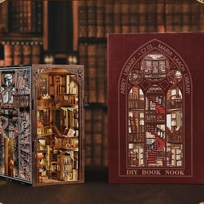 Geschenkverpackung des Book Nook - Abbey Library für Sammler und als ideales Geschenk