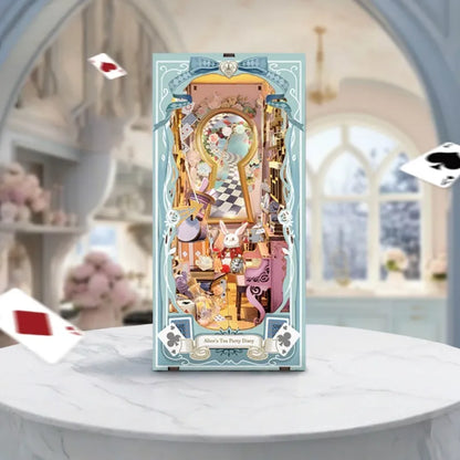 Book Nook - Alice's Tea Party Diary Gesamtansicht mit detaillierter Szenerie