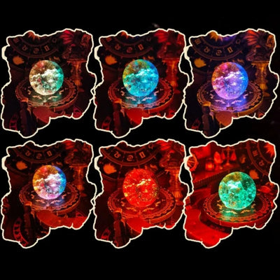 Sfera di cristallo mostrata in diverse tonalità luminose