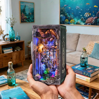 Book Nook - Atlantis Gesamtansicht mit detaillierter Szenerie