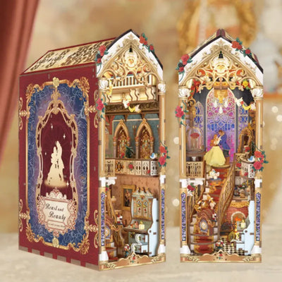 Book Nook - Beast And Beauty Gesamtansicht mit detaillierter Szenerie