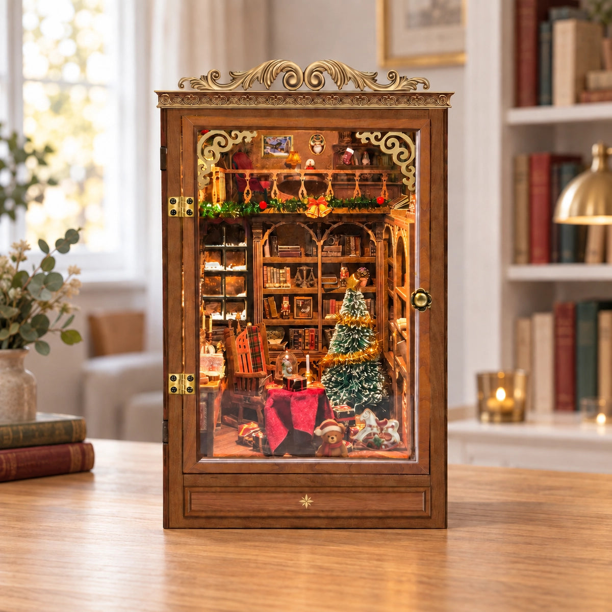 Christmas Book House frontal mit geschlossener transparenter Front