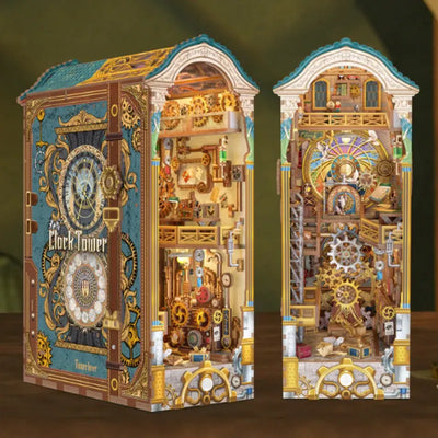 Seitliche Ansicht des Book Nook - Clock Towery mit gut sichtbaren Elementen