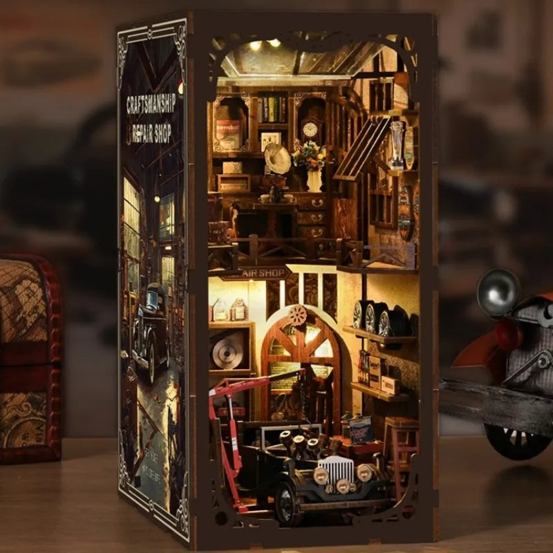 Book Nook - Craftsmanship Repair Shop Gesamtansicht mit detaillierter Szenerie