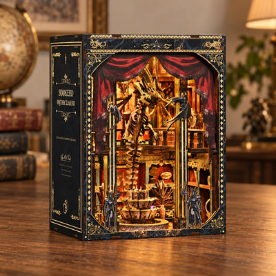 Schrägansicht des Book Nooks mit buchähnlicher Außenseite