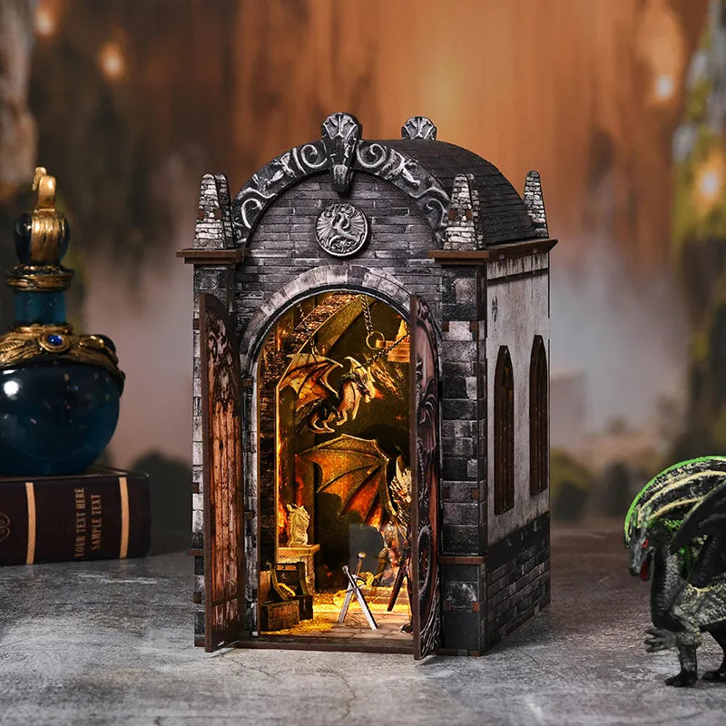 Book Nook Fourth Wing - Dragons Treasure Labyrinth