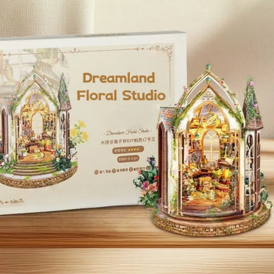 Geschenkverpackung des Book Nook - Dreamland Floral Studio für Sammler und als ideales Geschenk