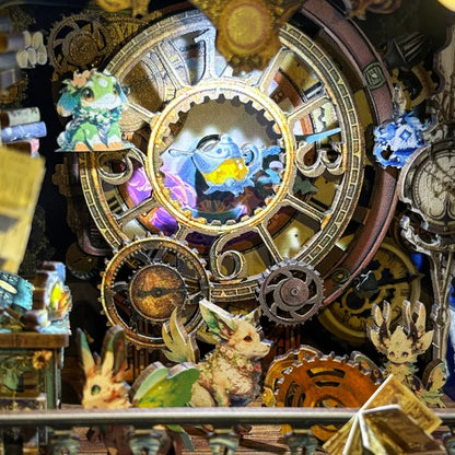 Detailansicht eines dekorativen Elements im Book Nook - Fantasy Store mit feinen Details