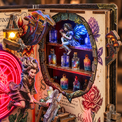 Forbiddden Land – Personaggi fantastici e boccette nello scaffale ovale