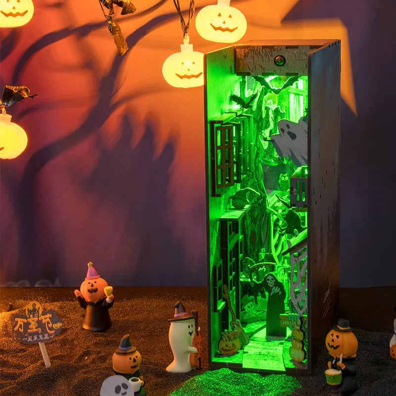 Booknook - Halloween Alley