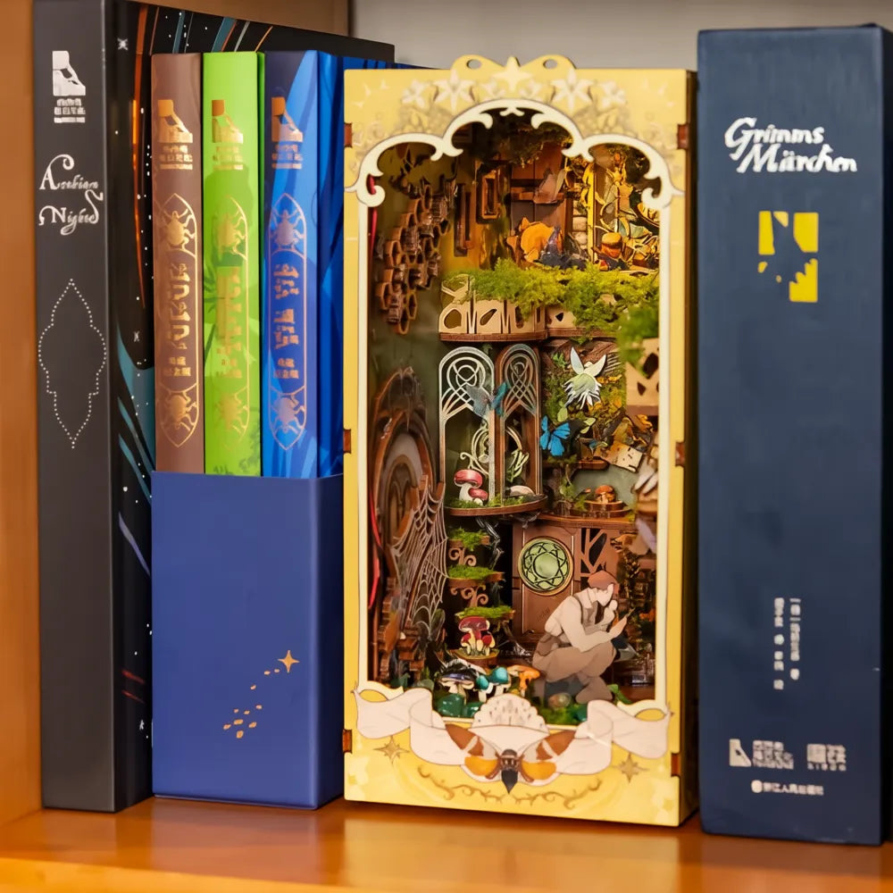 Book Nook - Insect Story