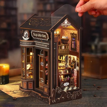 Book Nook - Magic Coffee Shop mit Staubschutz und langlebigem Design